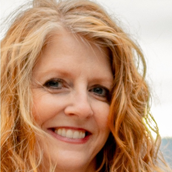 Meet your Posher, Sherry - Picture 2 of 2